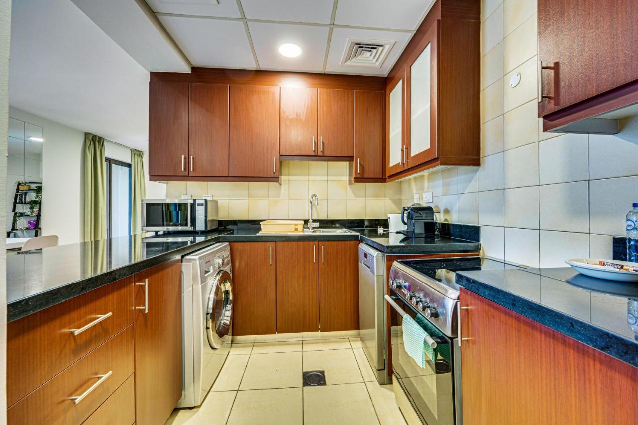 Big Apartment In Murjan, Jbr, Near The Beach Dubai Exteriör bild