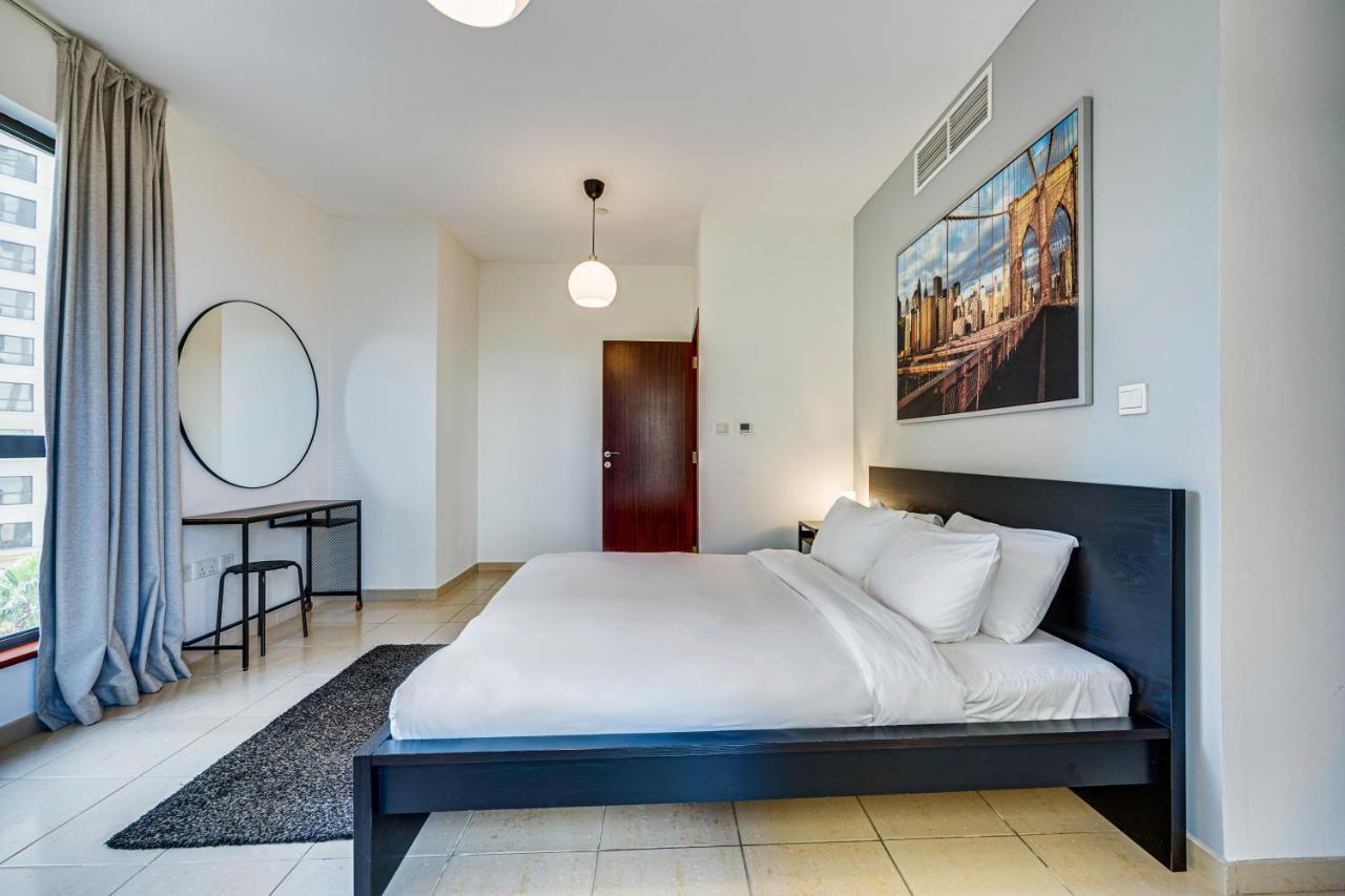 Big Apartment In Murjan, Jbr, Near The Beach Dubai Exteriör bild